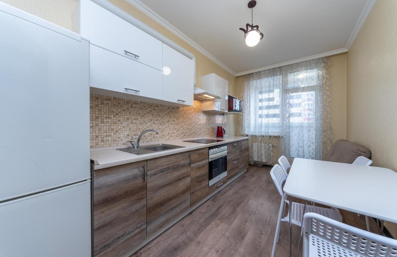 Flatrent Drahomanova 2A Apartment Kyiv Exterior photo