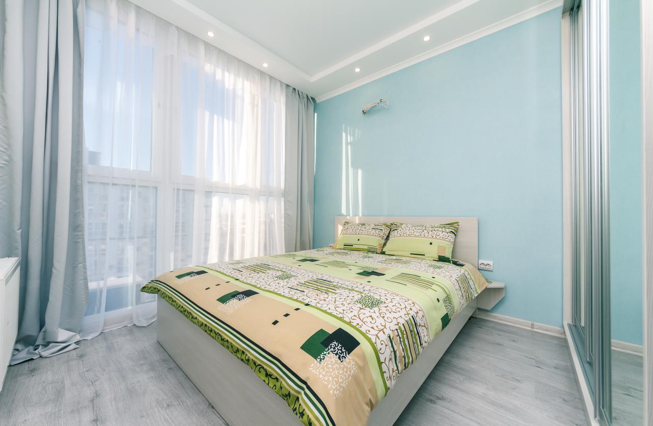 Flatrent Drahomanova 2A Apartment Kyiv Exterior photo