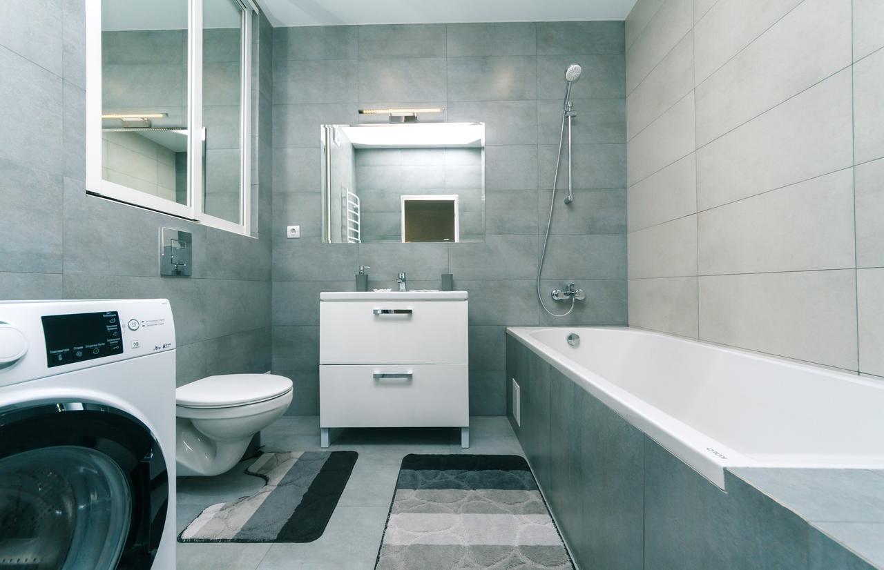 Flatrent Drahomanova 2A Apartment Kyiv Exterior photo